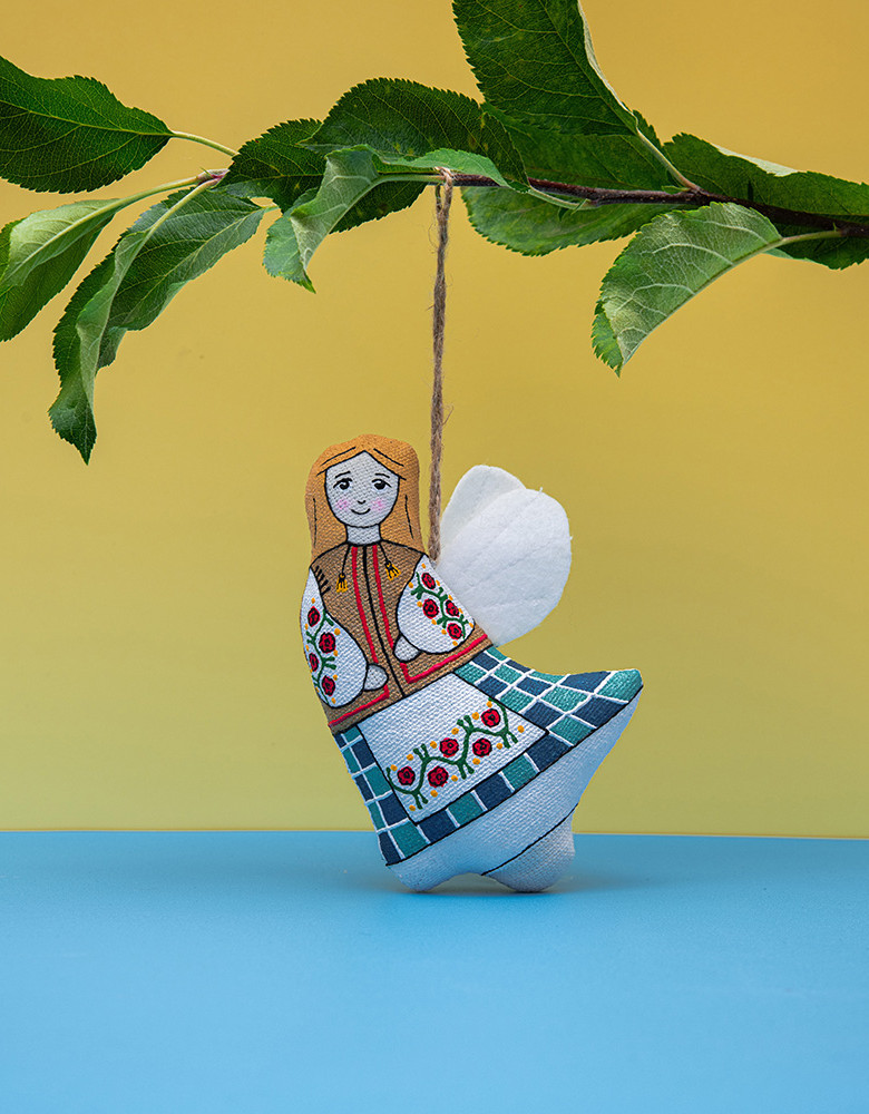 Сувенір ванільний "Янгол у вишиванці"