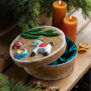 Коробка "Коник на ялинці"