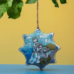 Сувенір зірка ванільна "Ластівчине гніздо в Криму"