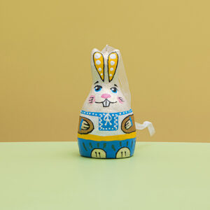 Сувенір скульптурний "Зайчик у вишиванці"