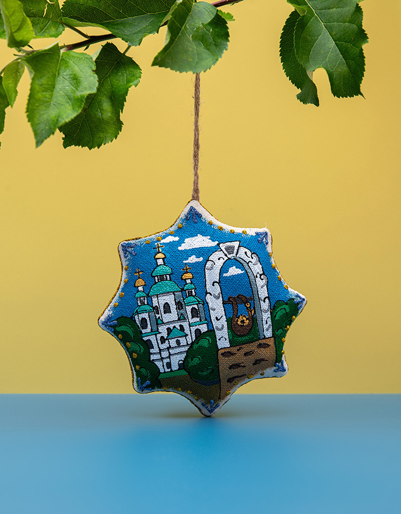 Сувенір зірка ванільна "Фонтан-пам'ятник Сумці, Суми"