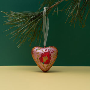 Ялинкова прикраса " Серце казкове рожеве з червоною квіткою " (скульптура)