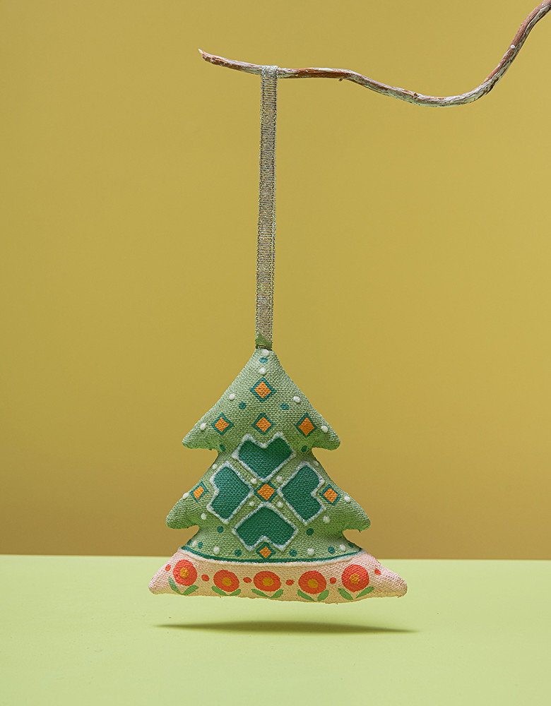 Сувенір "Ялинка з сердечками"