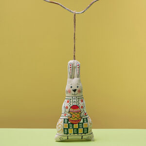 Зайчик з писанкою