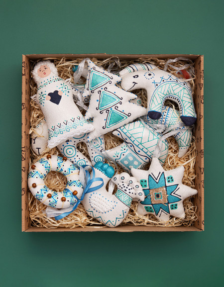 Смарагдова колекція в крафтовій коробці