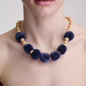 Намисто з кутасами сіре