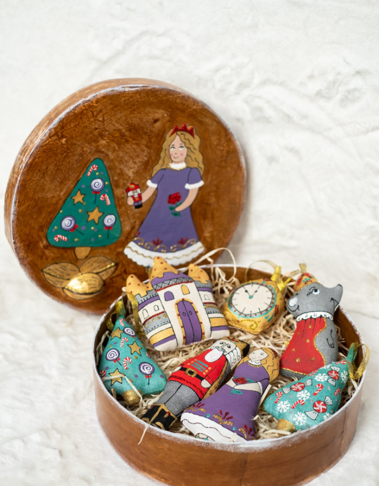 Казка в коробці ручної роботи "Лускунчик" текстильна - Зображення 4