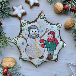 Сувенір зірка різдвяна "Хлопчик ліпить сніговик"