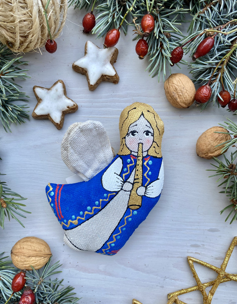 Сувенір "Ванільний янгол з сопілкою"