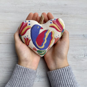 Сувенір ванільний "Серце з фіолетовою пташкою"