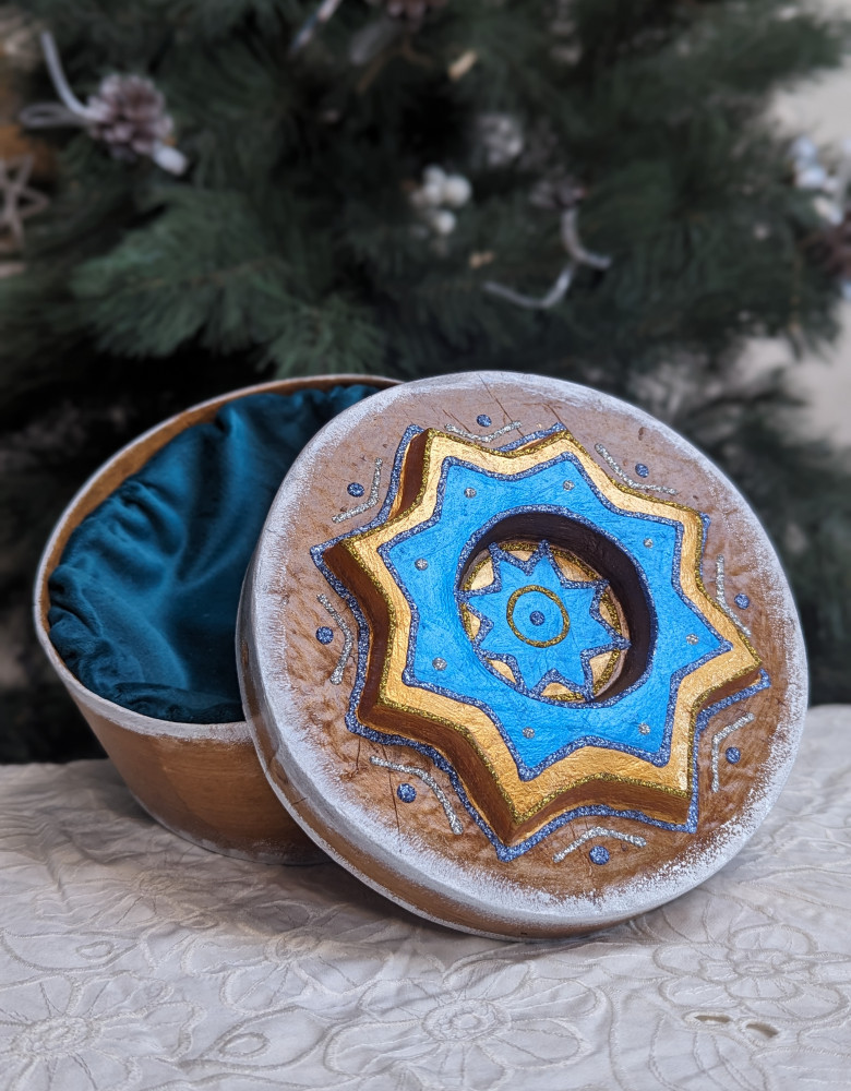 Коробка ручної роботи "Зірка (маленька)"