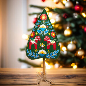 Сувенір "Велика ялинка з кониками"