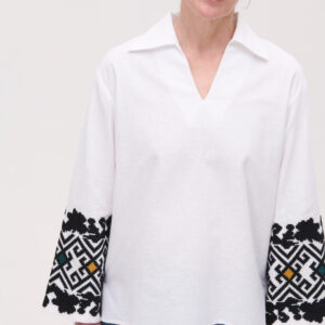 Жіноча вишиванка з ручною вишивкою Heometrychna