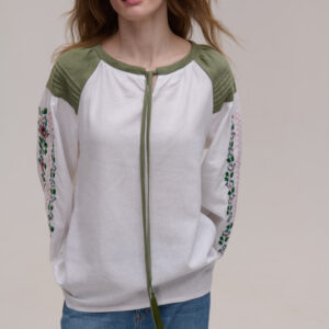 Жіноча вишиванка біла лляна Zakvitchana