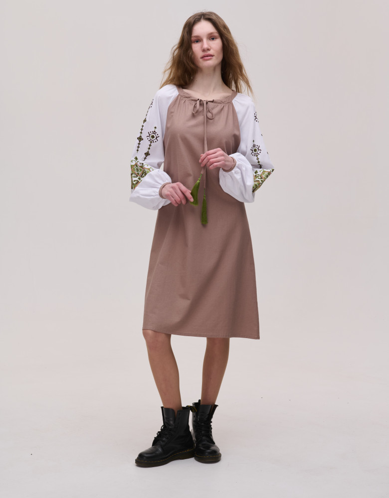 Вишита сукня брунатна лляна Krip