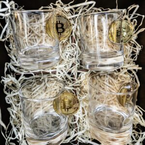 Набір з 4 склянок для віскі «Біткоїн»